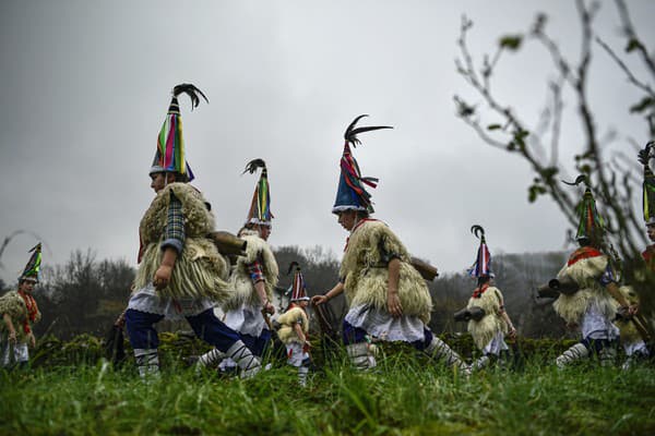 OBRAZOM: Pyrenejský karneval Joaldunak