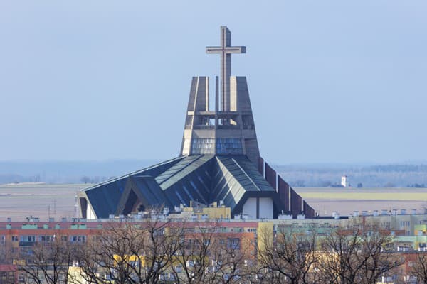 Poľské kostoly: Ľudia natruc