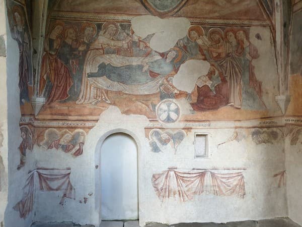 Stredoveké nástenné maľby v