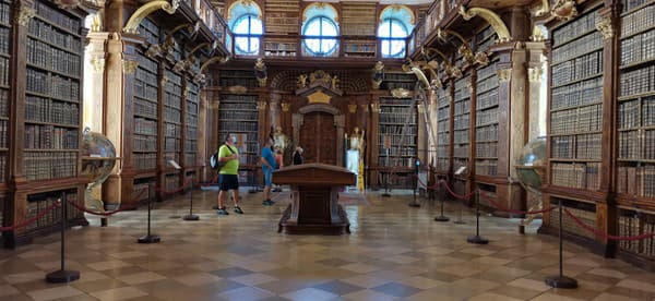 Knižnica kláštora Melk