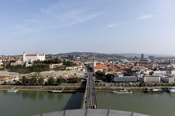 Výhľad z plošiny mosta