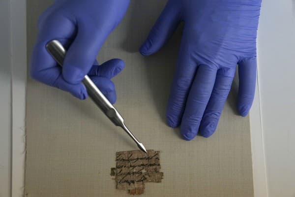 Izrael zverejnil vzácny papyrus,