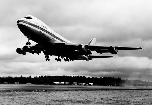Boeing 747 odlieta zo