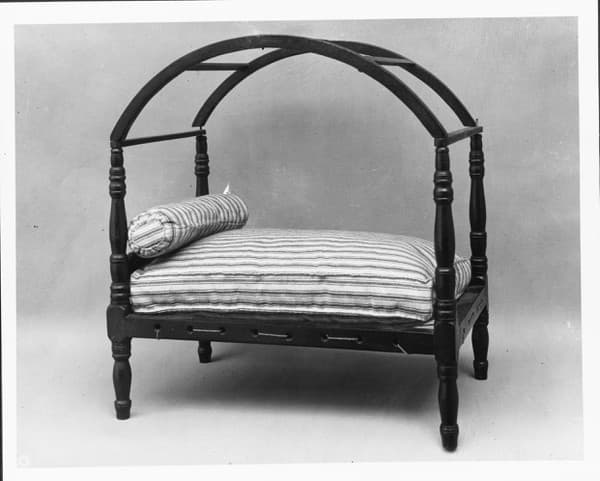 Drevená posteľ, 1770–1800