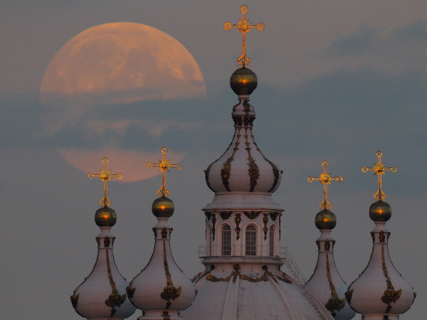 Včerajši spln mesiaca v Rusku