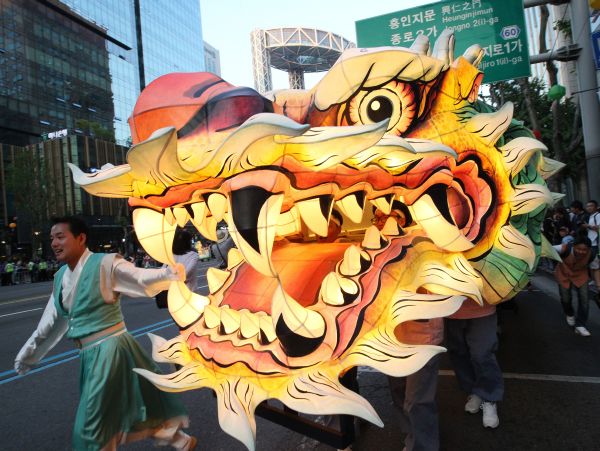 Oslavy Buddhovho narodenia