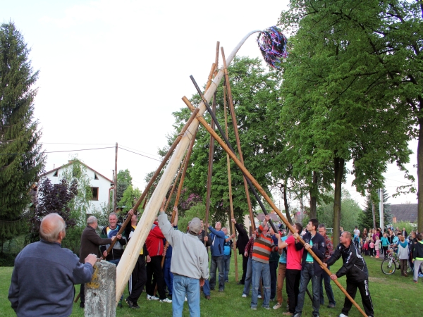 Stavanie mája dá zabrať