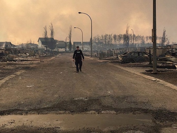 Kanadu zachvátili mohutné požiare.