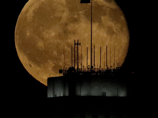 Nádherný spln mesiaca