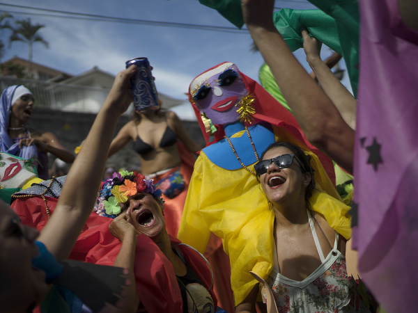V Rio de Janeiro začal tradičný karneval