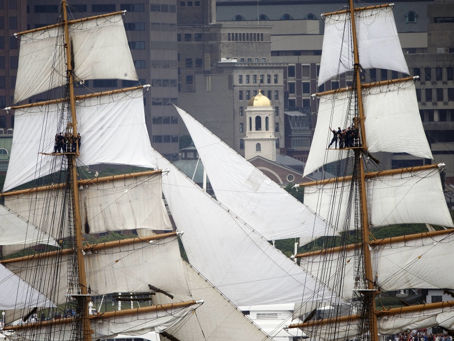 Prehliadka plachetníc