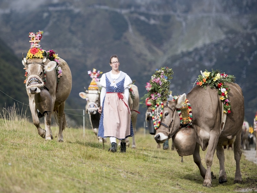 Tradičný švajčiarský kroj