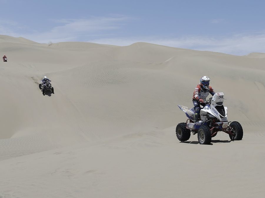 Na štvorkolke púšťou