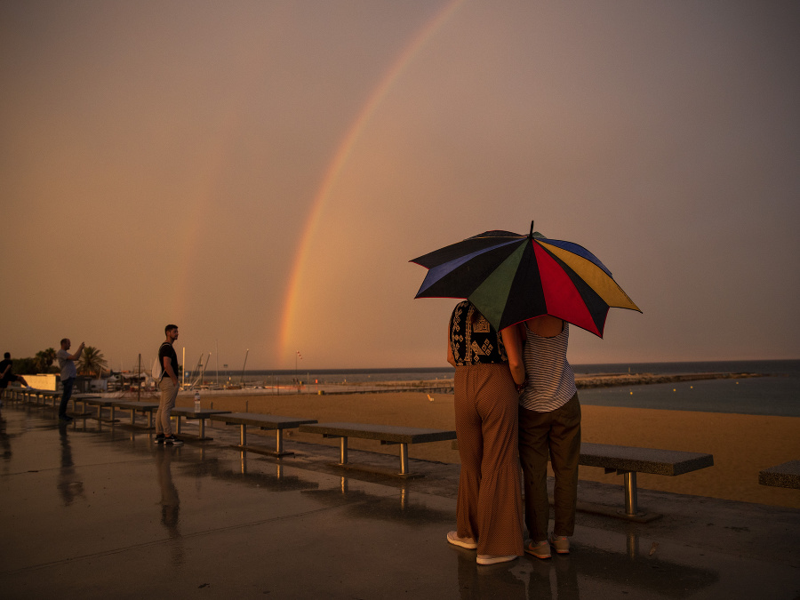 Obloha sa nám sfarbila!