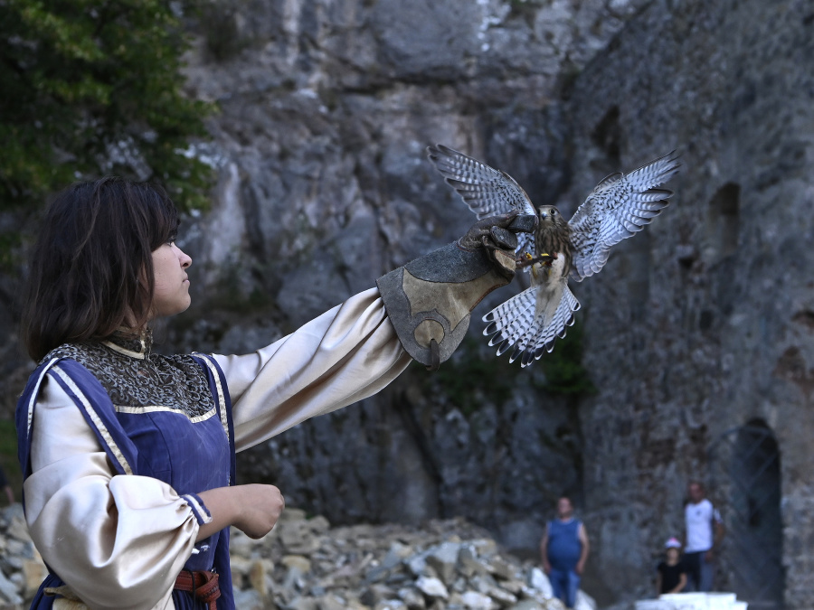 Noc hradov a zrúcanín