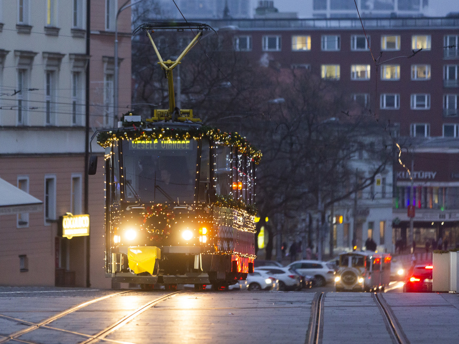 Šťastné a veselé z koľajníc