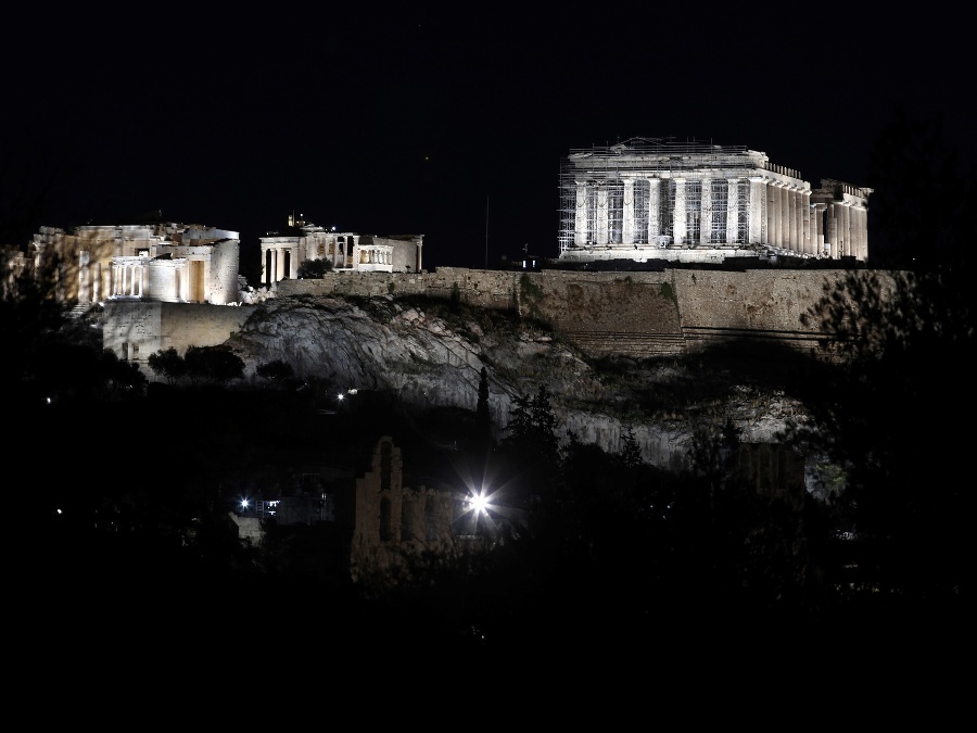 Noc v Akropole