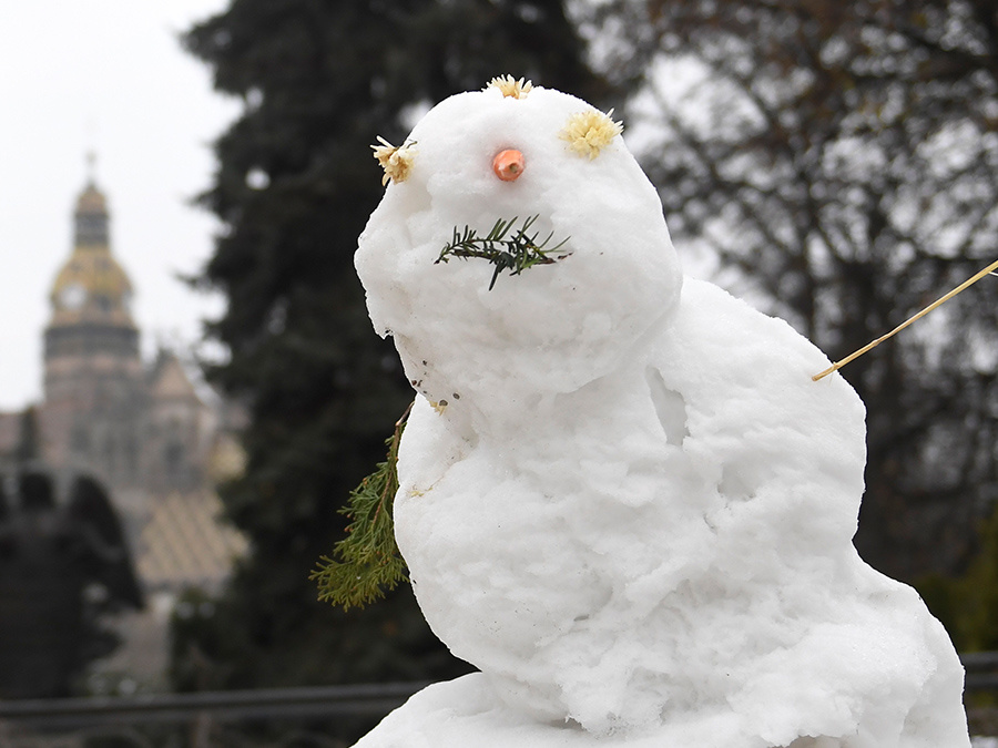 Prvý tohtoročný snehuliak
