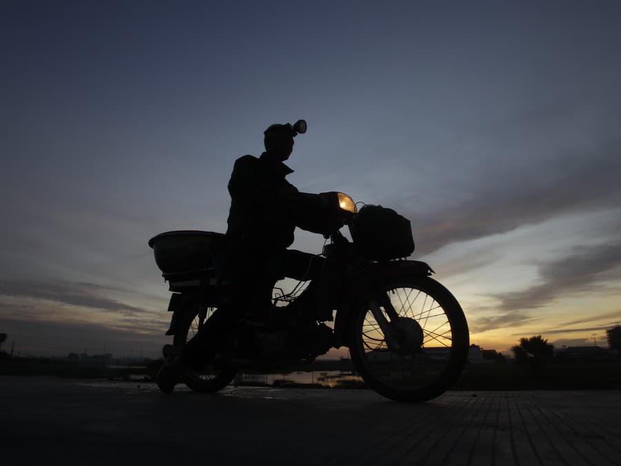 Motorkár za skorého rána