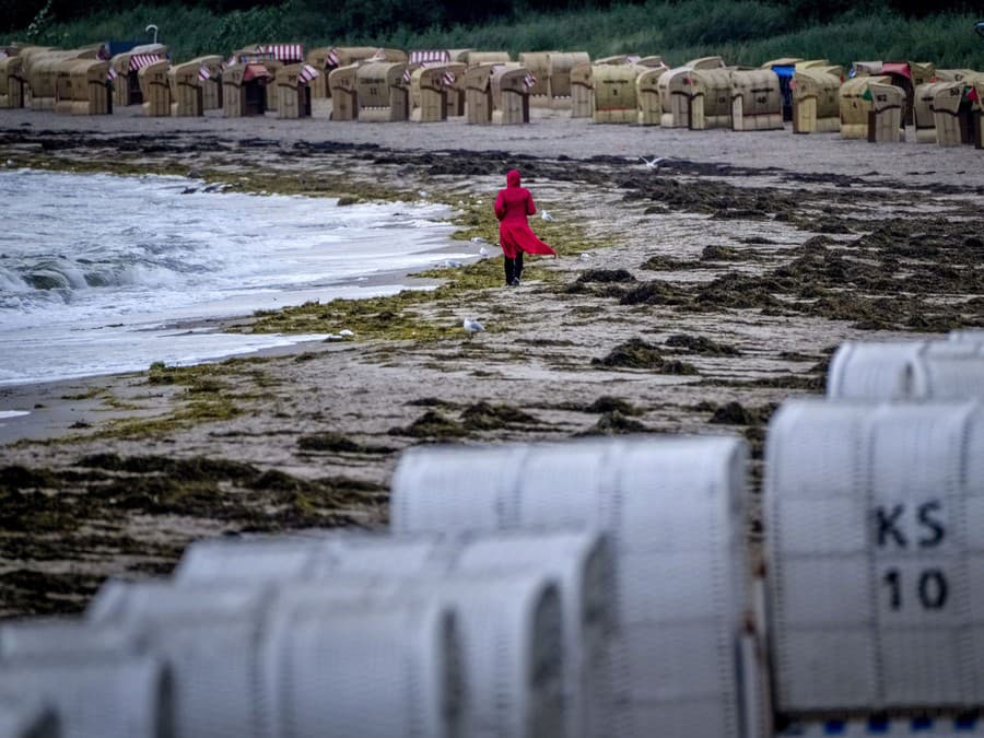 Sychravé počasie pri mori
