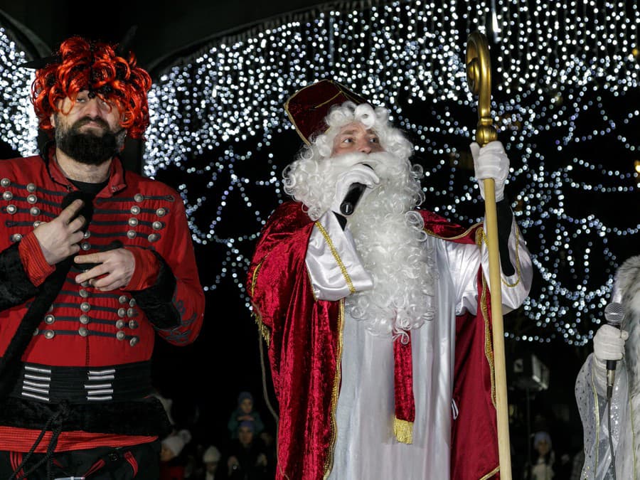 Mikuláš potešil deti