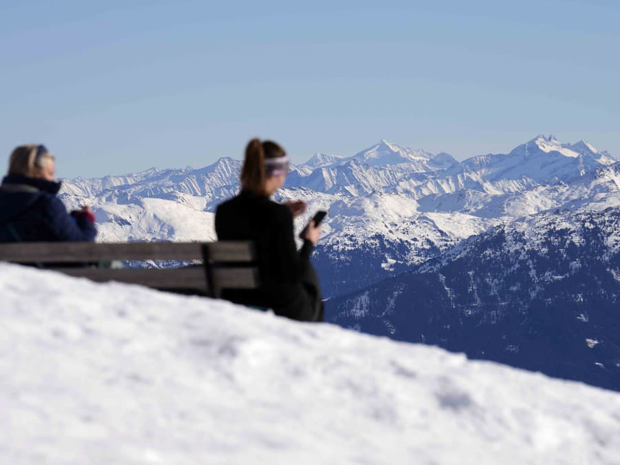 Slnečný deň v rakúskych Alpách