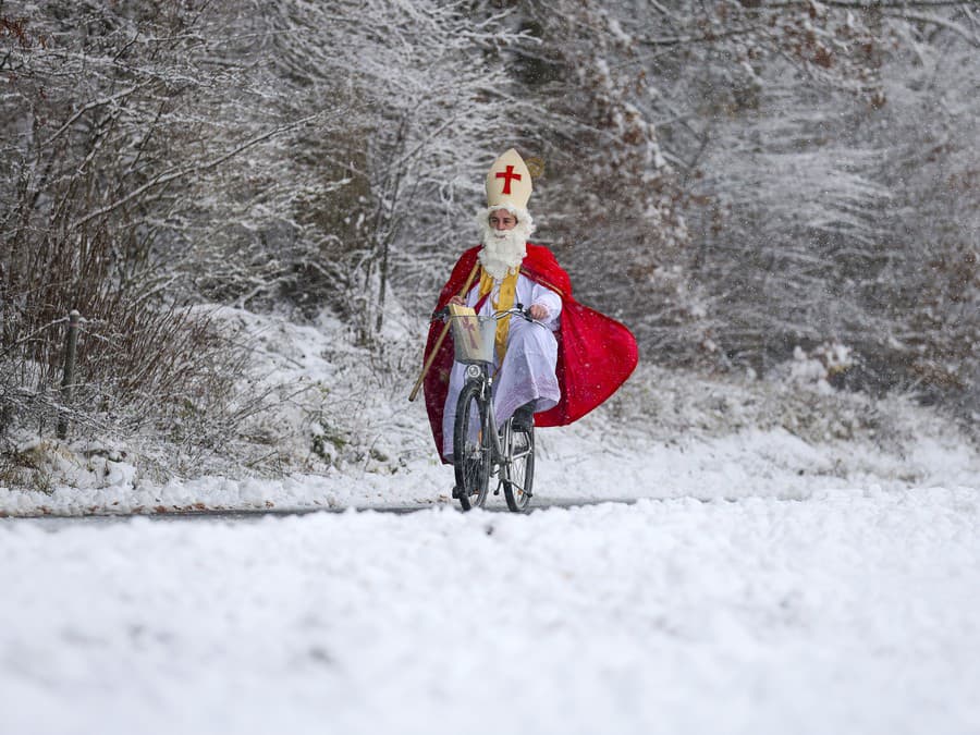 Niekto na saniach, niekto zas na bicykli