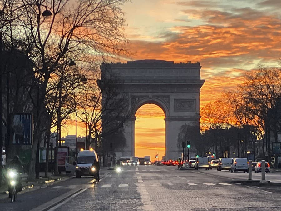 Vychádzajúce slnko