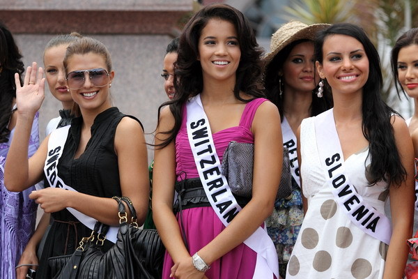 Krásky na Bahamách