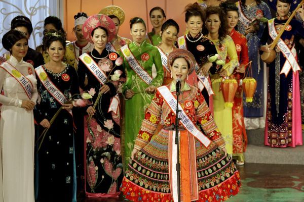Mrs. Vietnam 2009