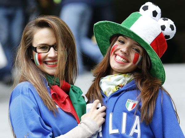 Talianske fanúšičky na futbalovom Eure