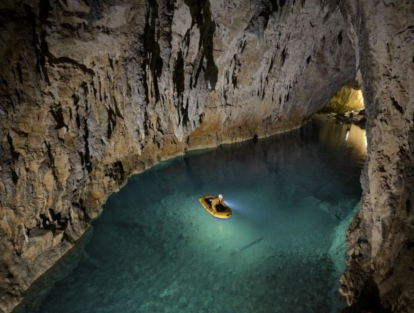 Hlbočizná jaskyňa