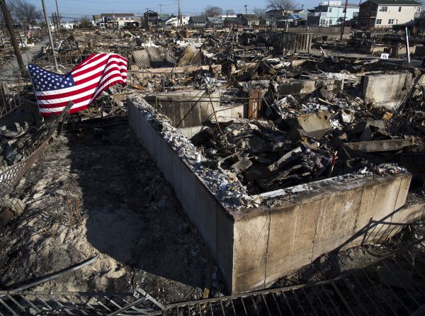 Spúšť po Sandy aj počas Dňa vďakyvzdania