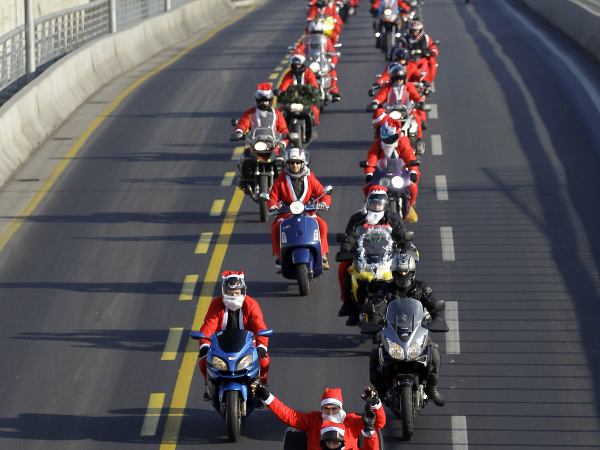 Santovia na motorkách