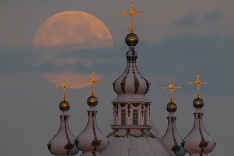 Včerajši spln mesiaca v Rusku