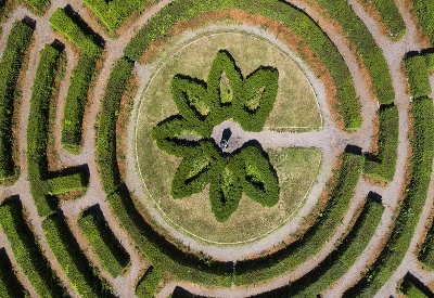 Zamotaní v labyrinte lásky