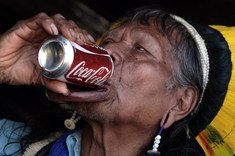 Ani brazílsky Indián neodolal Cole