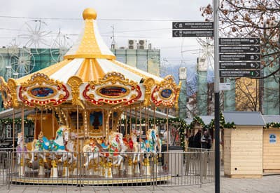 Vianočné trhy pomaly ožívajú