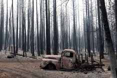 Ničivé požiare v Kalifornii