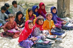 Afganské deti v škole