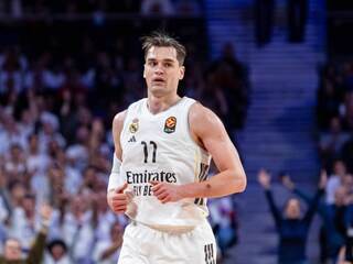 V NBA bol sklamaním, stal sa hviezdou Euroligy. Nikdy sa nechcel vrátiť, ale znova skúša šťastie za morom