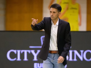 Komárnu skontumovali zápas, v SBL padli aj ďalšie tresty