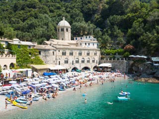 Kláštor Abbazia di San Fruttuoso je dokonale skrytý pred svetom. Nevedú tam žiadne cesty