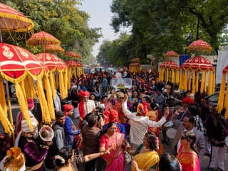 Zrušené lety v Indii ohrozili svadby, niektoré sa preto konali on-line