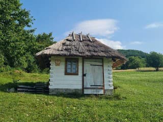 Chalúpka dedka Večerníčka je na novom mieste, pripravujú ju na otvorenie