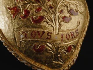 Srdce za milióny: Jediný zachovaný šperk z prvého manželstva Henricha VIII. putuje do Britského múzea