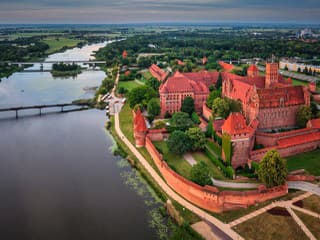 5 najkrajších hradov a zámkov v Poľsku: Ktoré z nich ste už navštívili?