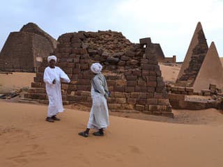 Vojna v Sudáne ohrozuje pyramídy v Meroe, podľa archeológa čoskoro zaniknú