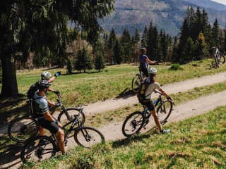 Hybaj na bicykel: V okolí Muránskej planiny je 16 infopanelov pre cykloturistov