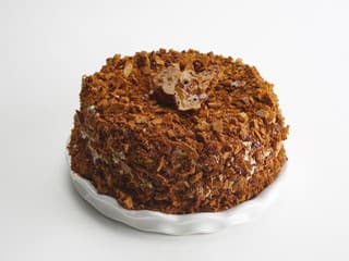 Domáca krtkova torta: Ak milujete kombináciu čokolády, banánov a jemného smotanového krému, tento dezert si pripravte
